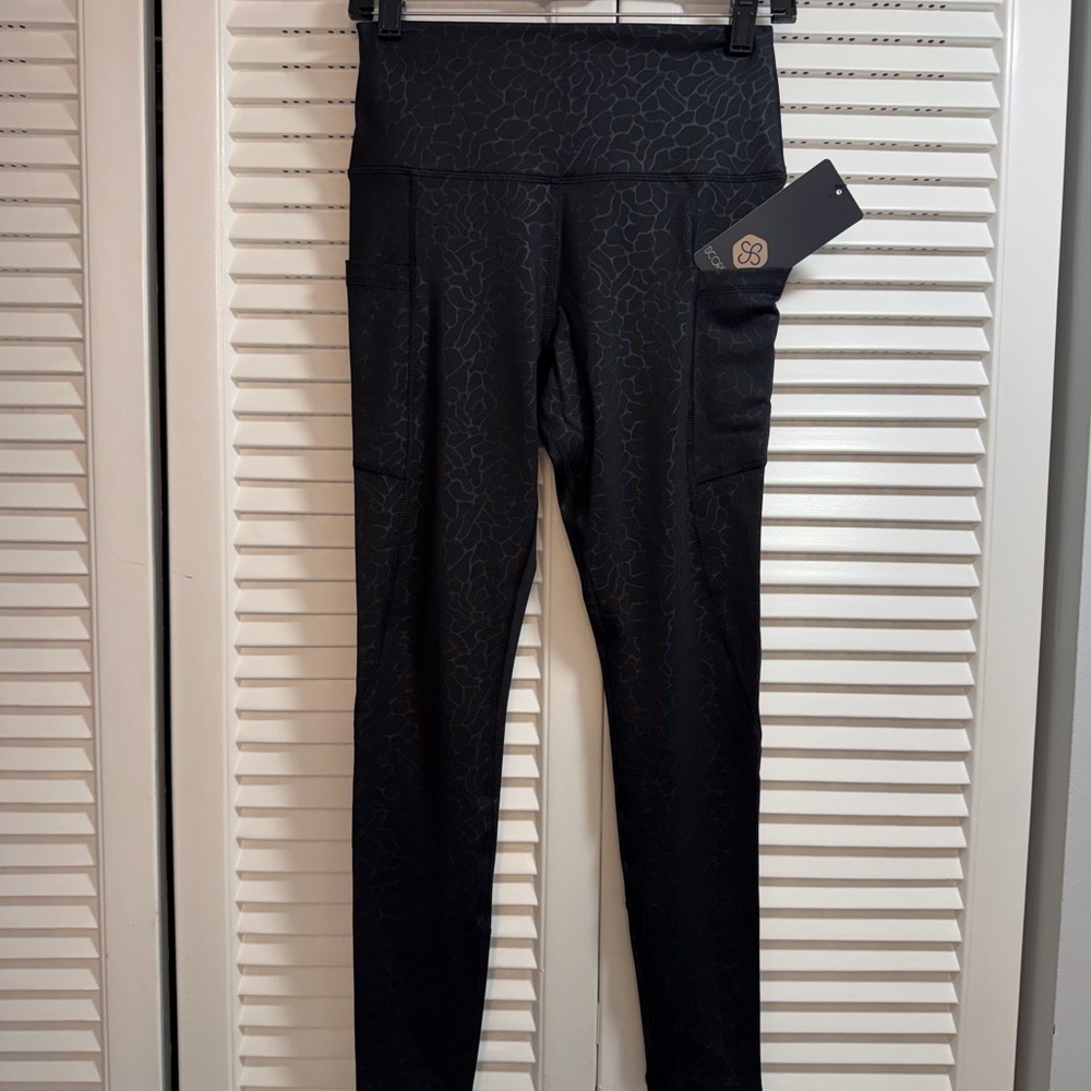 *Scorpio Sol* Black Pebble Serena Pocket Leggings NWT